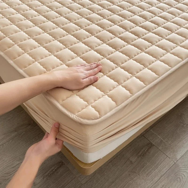 Mattress Cover Breathable Water-Repellent Machine Washable