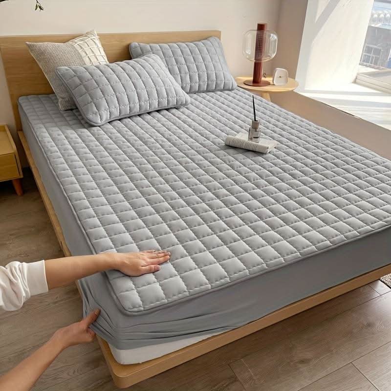 Mattress Protector Liquid-Resistant Breathable Machine Washable
