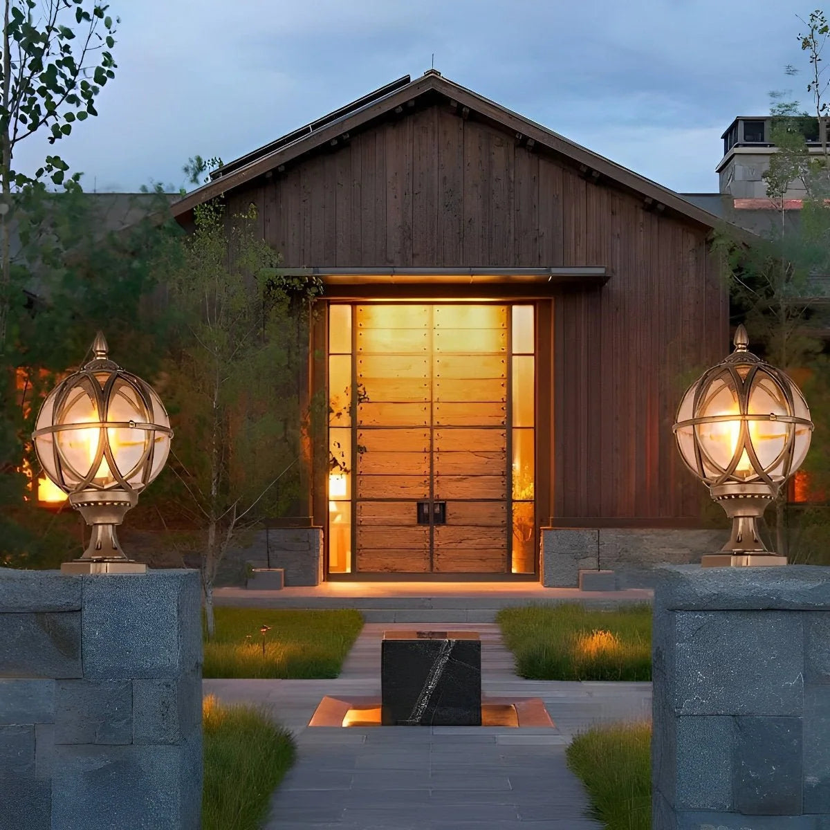 Outdoor Post Light Weather-Resistant Glass Globe Hardwired E27 Socket