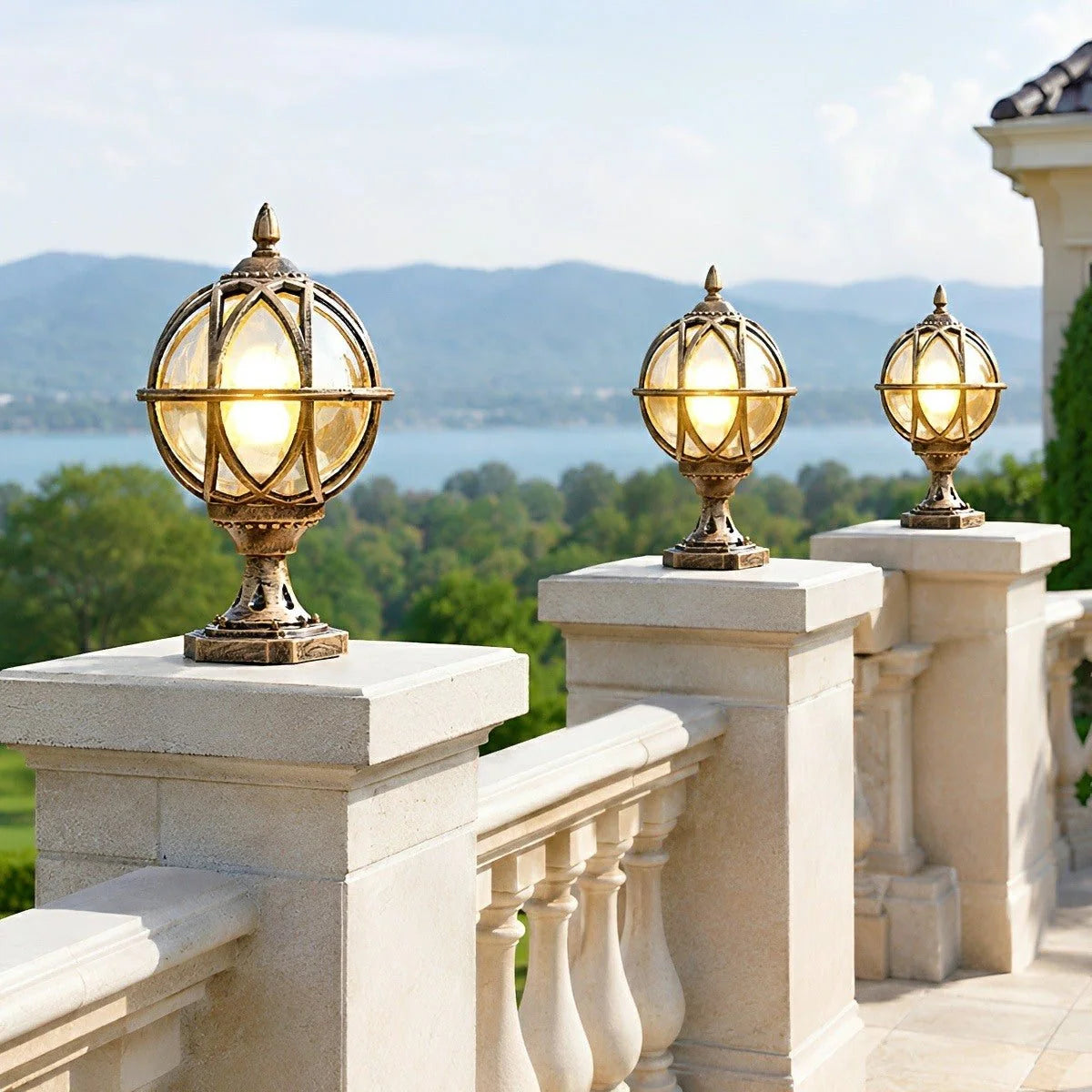 Outdoor Post Light Weather-Resistant Glass Globe Hardwired E27 Socket