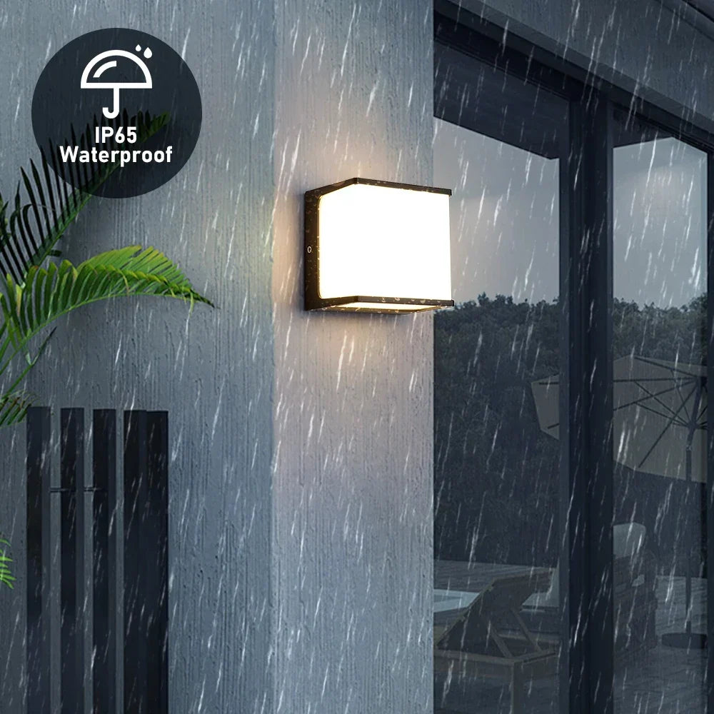 Outdoor Wall Light Cube Top & Bottom Beams Sealed