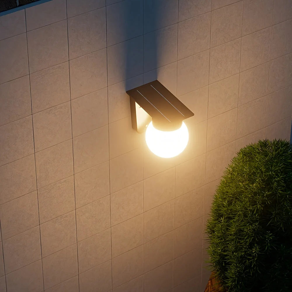 Outdoor Wall Light Solar-Powered & Dimmable