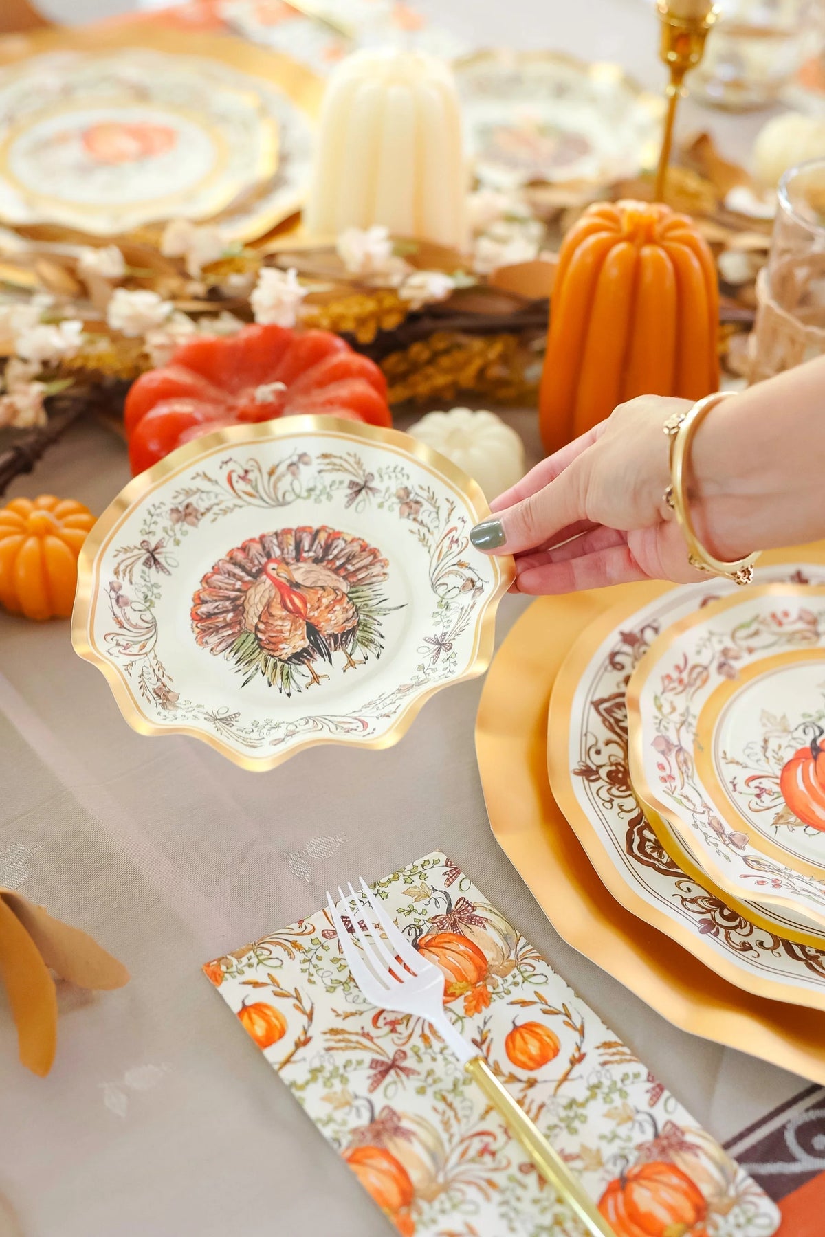 Paper Plates Heavy-Duty Harvest Design Gold Accents