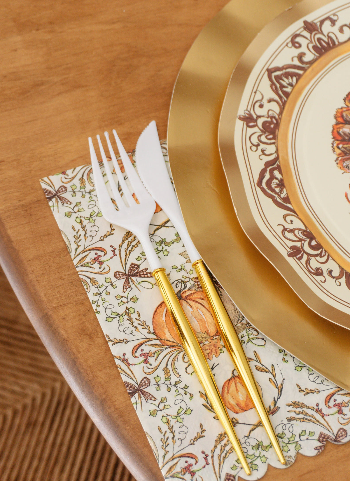 Paper Plates Heavy-Duty Harvest Design Gold Accents