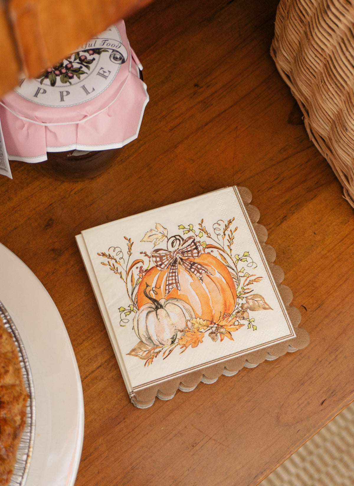 Paper Plates Heavy-Duty Harvest Design Gold Accents