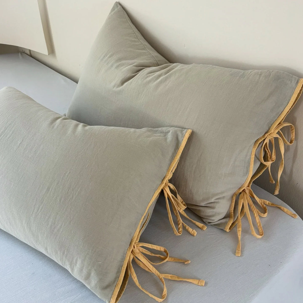 Pillowcase Set Washed Linen Look & Decorative Ties