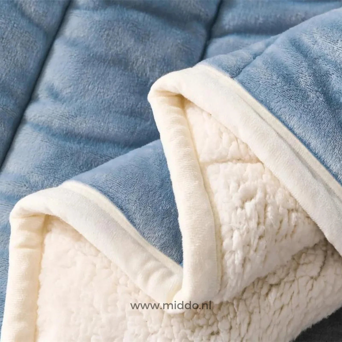 Plush Blanket Double-Sided Fleece Machine Washable Warmth