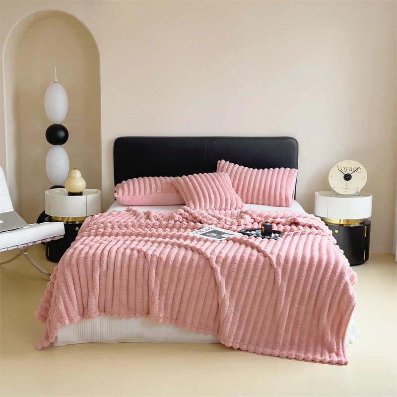 Plush Blanket Soft Warmth Machine Washable
