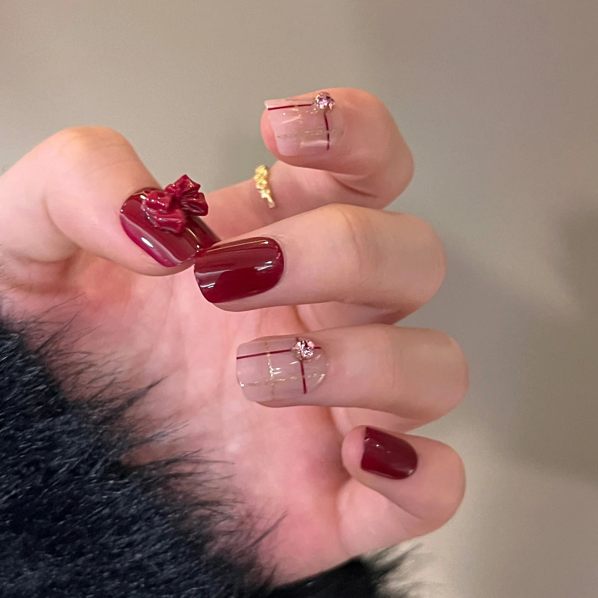 Press-On Nail Set Floral & Sparkle Long-Lasting Easy At-Home