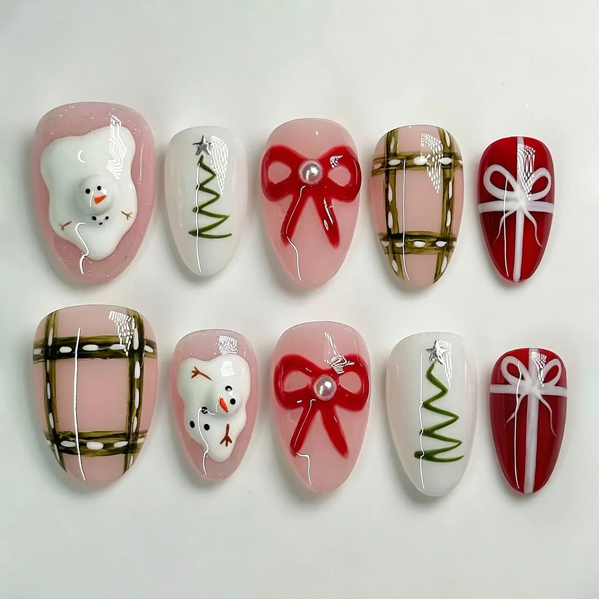 Press-On Nail Set Holiday Designs & Strong Adhesive