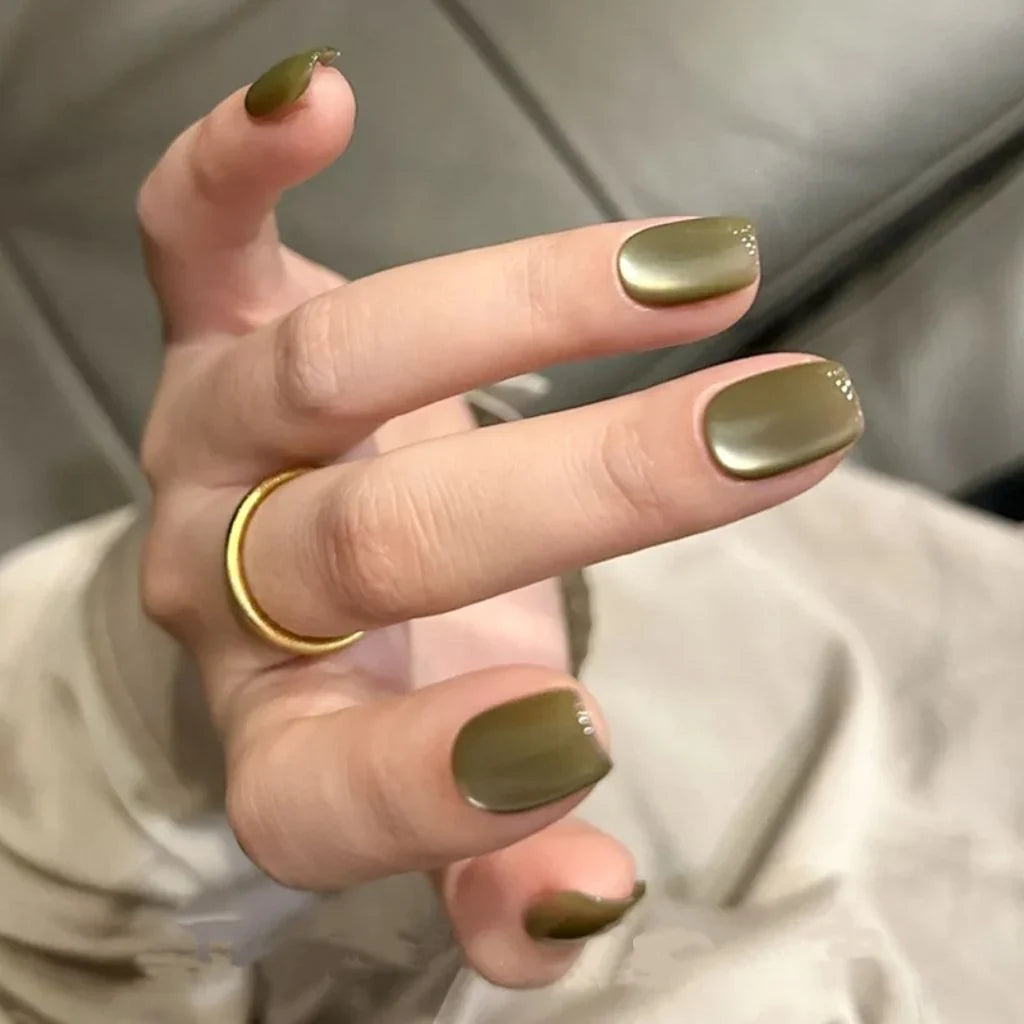 Press-On Nails Holiday Designs Peel-And-Press Reusable