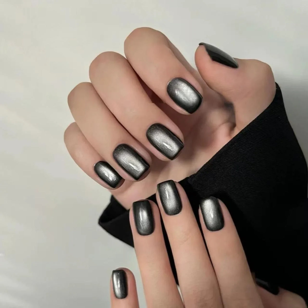 Press-On Nails Holiday Designs Peel-And-Press Reusable