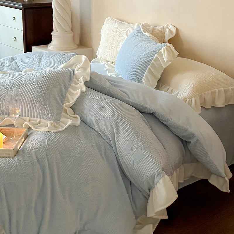 Quilted Bedding Set Breathable Jacquard Medallion & Ruffle Accents