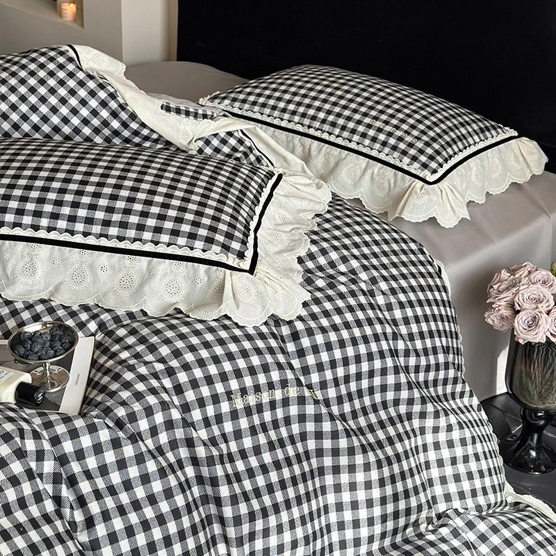Quilted Bedding Set Cotton Blend Check Pattern