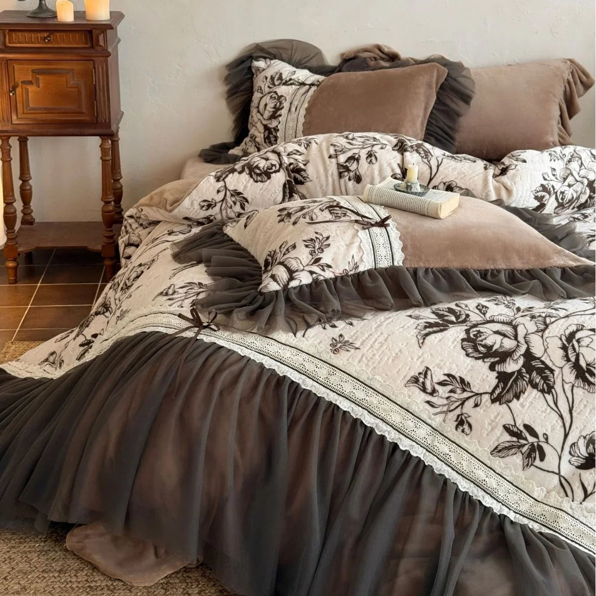Quilted Bedding Set Cotton Blend Floral & Tulle Ruffle