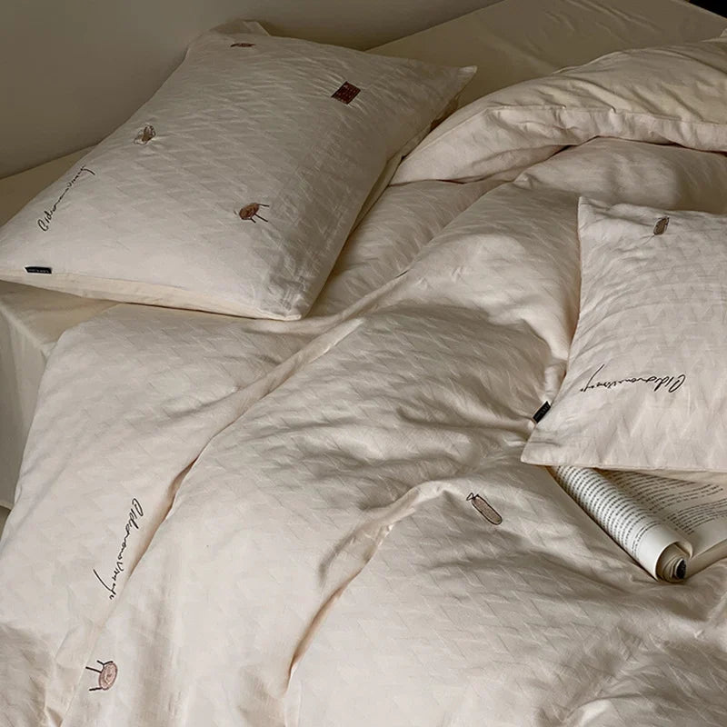 Quilted Bedding Set Organic Cotton Hand-Embroidered 4 Piece