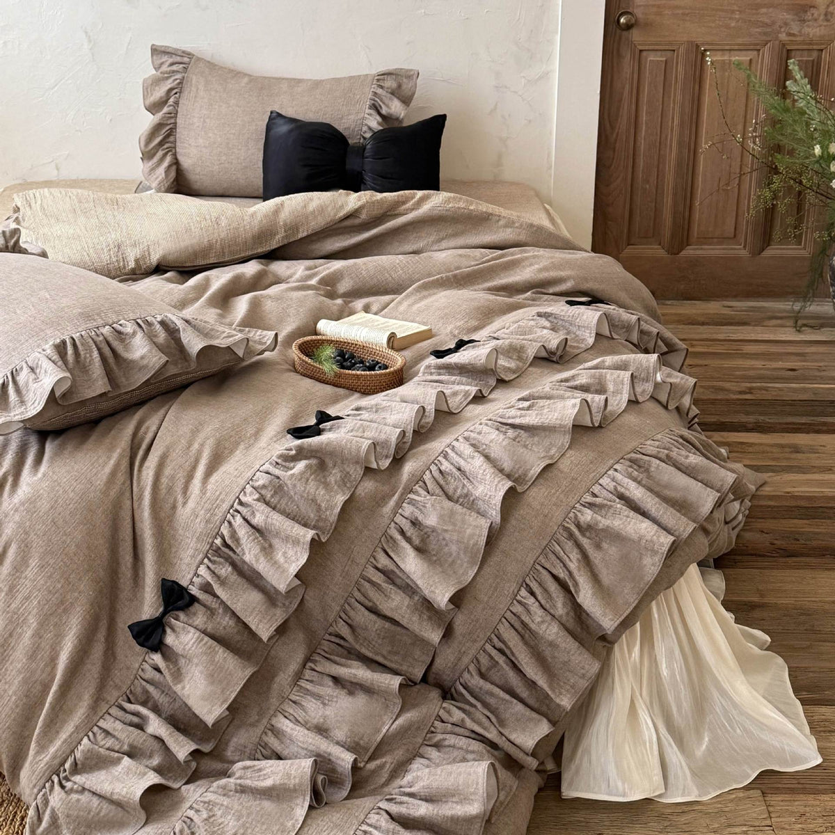 Ruffled Bedding Set Linen-Look Cotton Reversible Zipper Closure