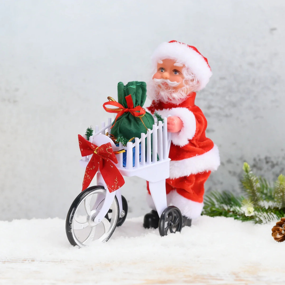 Santa Figurine Detailed Sculpted Design Lollipop Accessory