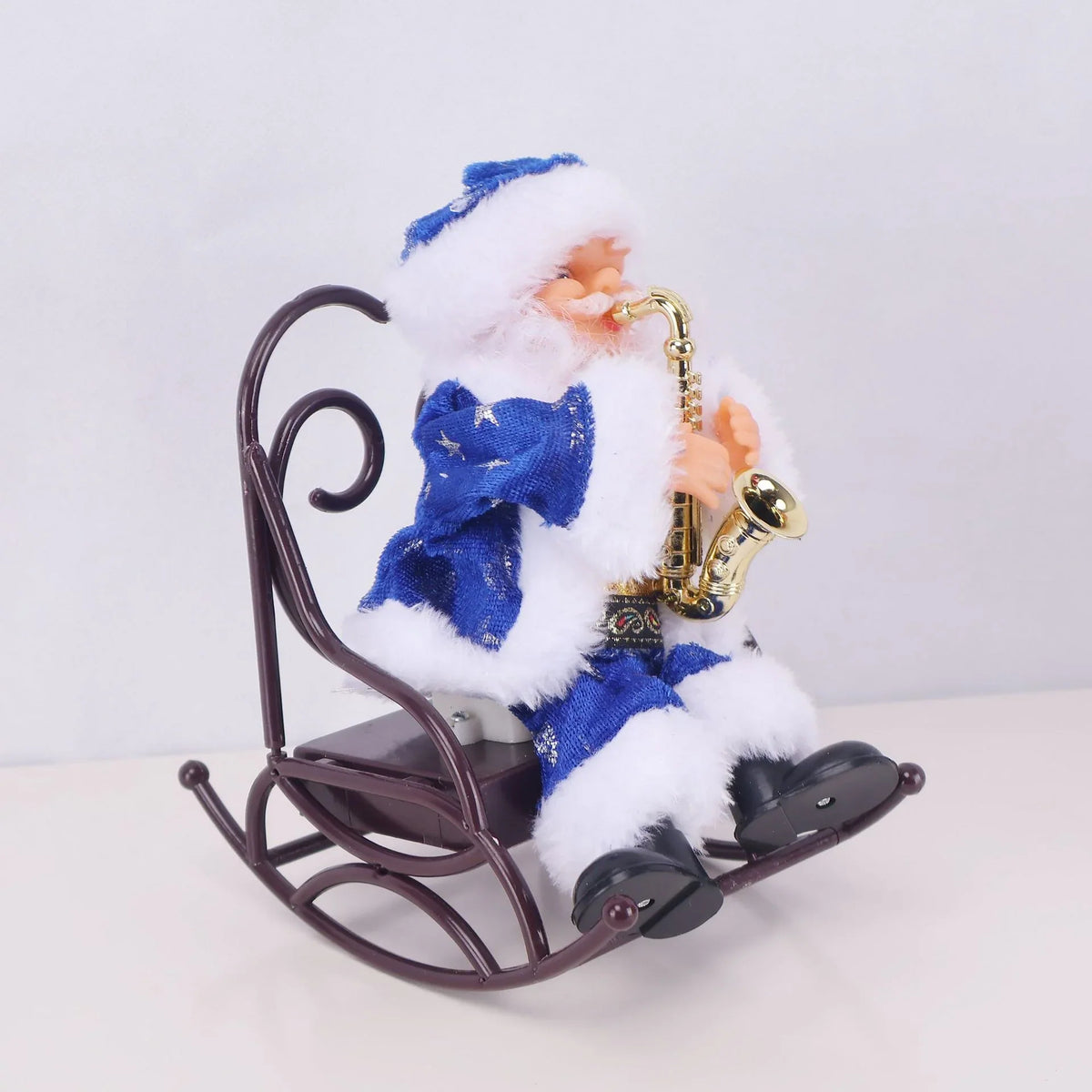 Santa Figurine Detailed Sculpted Design Lollipop Accessory