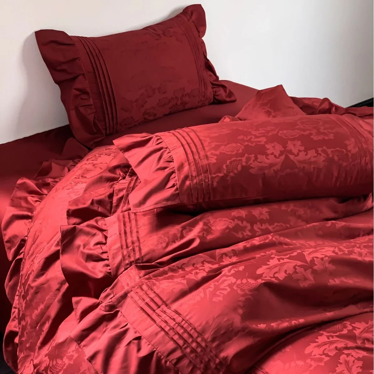 Satin Bedding Set Jacquard Texture Ruffle Trim Breathable