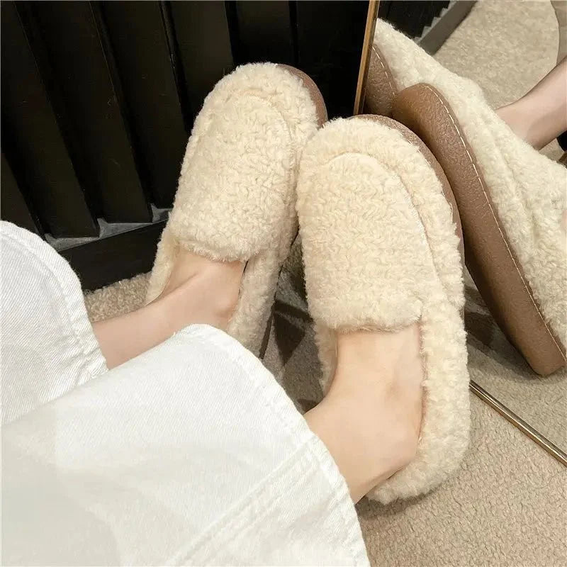 Slip-On Shoes Lamb Wool Lining Winter Warmth
