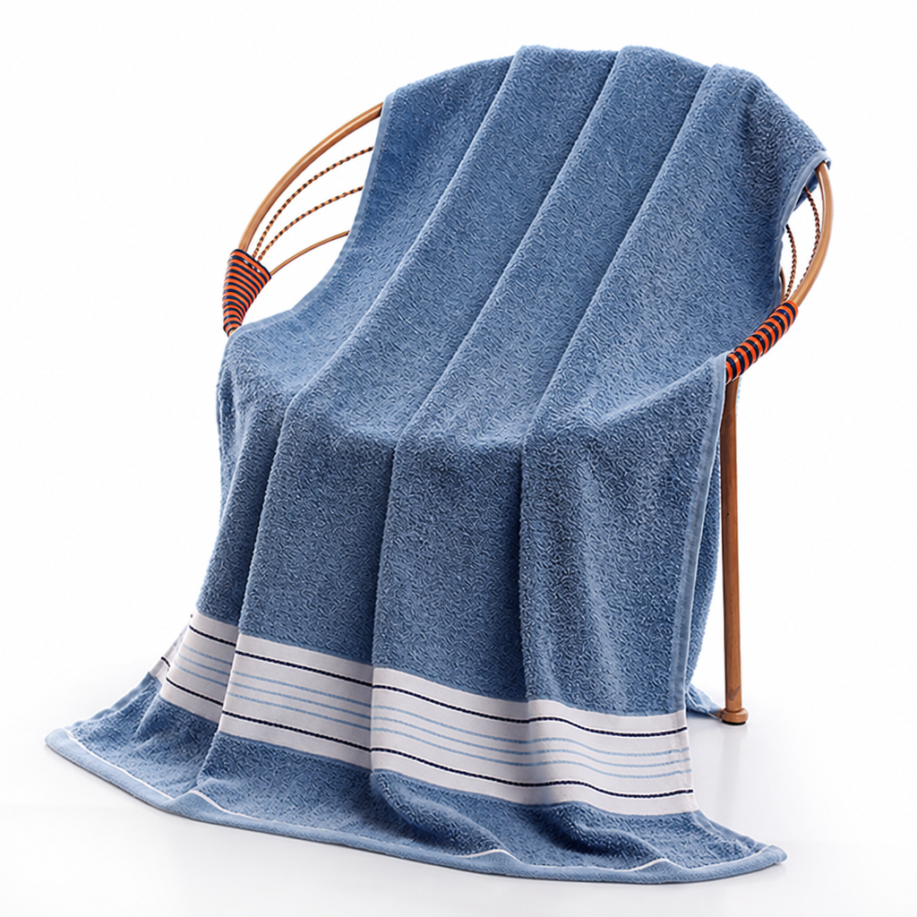 Soft Plush Nordic-Style Machine-Washable Throw Blanket