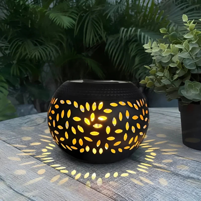 Solar Garden Light Pierced Metal Patterned Projection Dusk Sensor