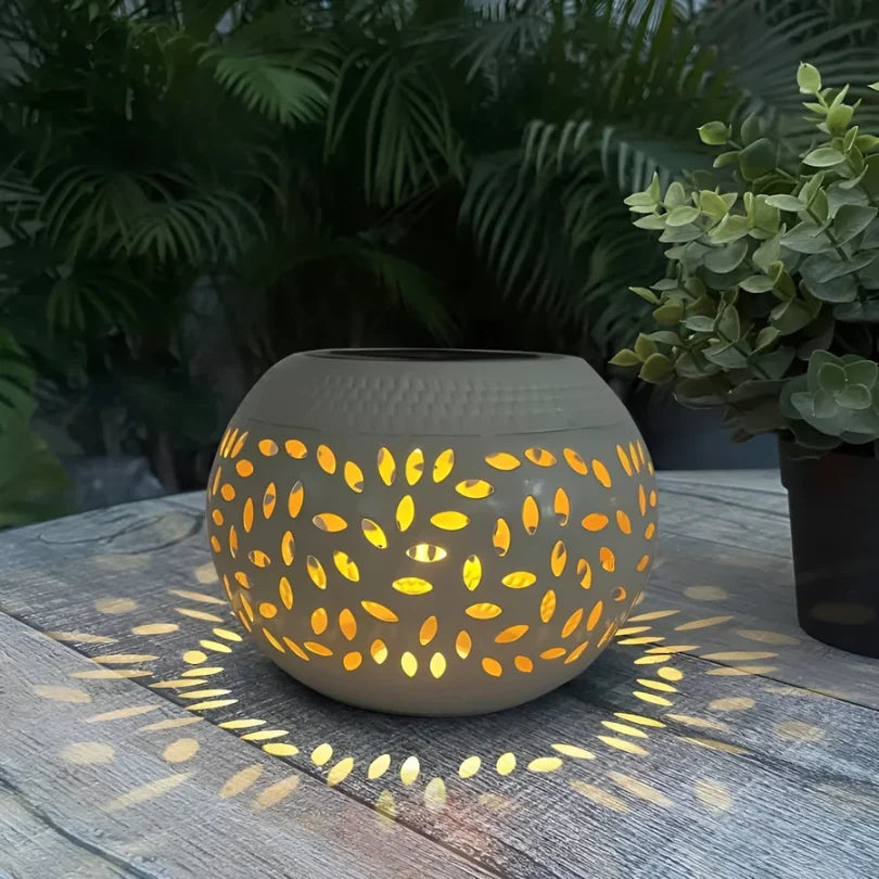 Solar Garden Light Pierced Metal Patterned Projection Dusk Sensor