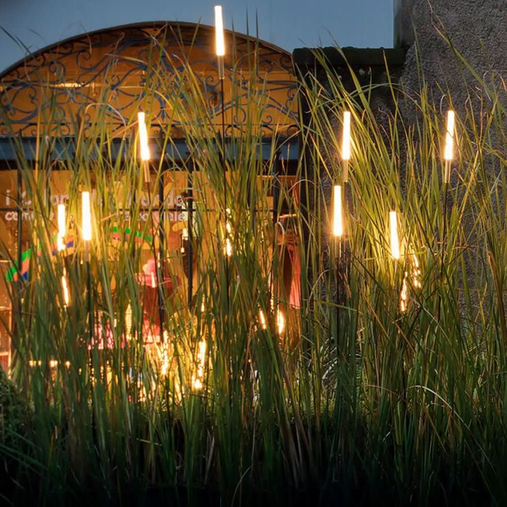 Solar Garden Lights Reed-Style Solar-Powered Weatherproof