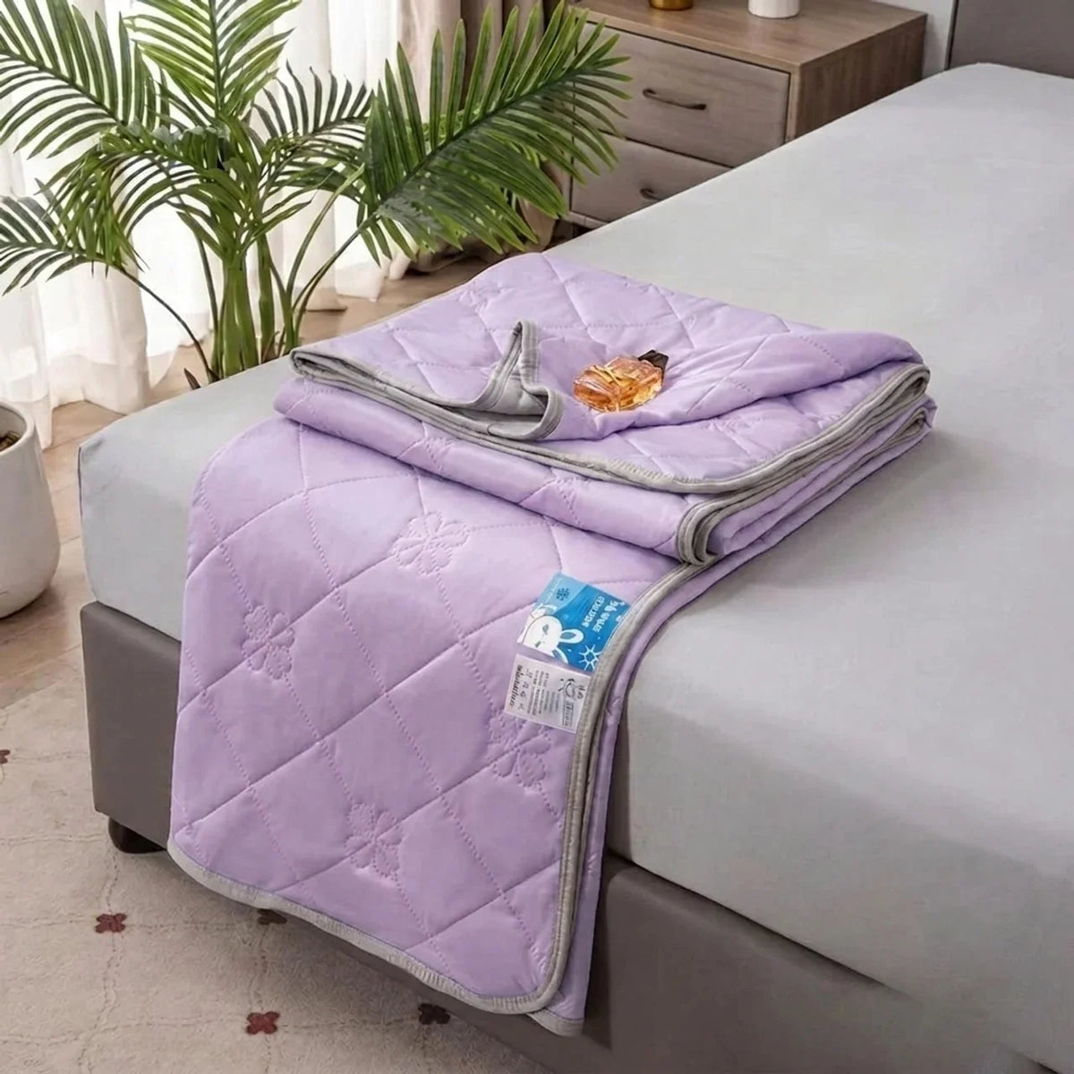 Throw Blanket Cooling Moisture Wicking Flat Seam