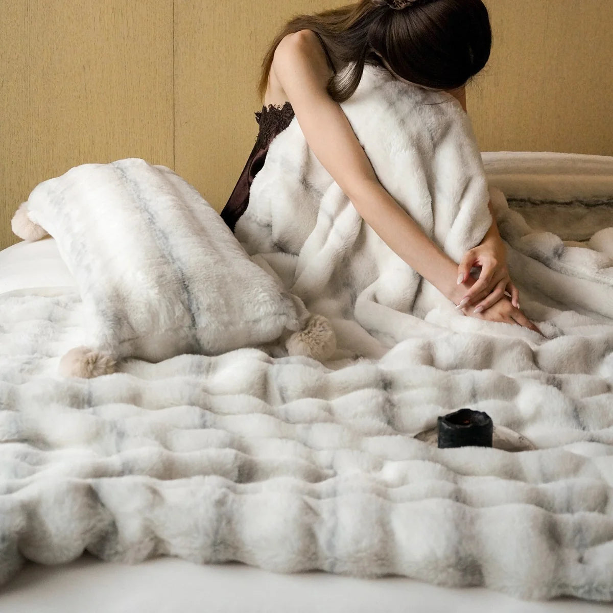Throw Blanket Reversible Plush Faux Fur Quilted Wave Pattern