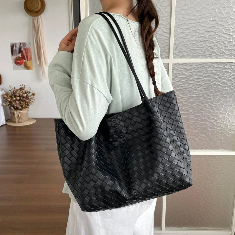 Tote Bag Woven Leather Matching Zipper Pouch Spacious Interior