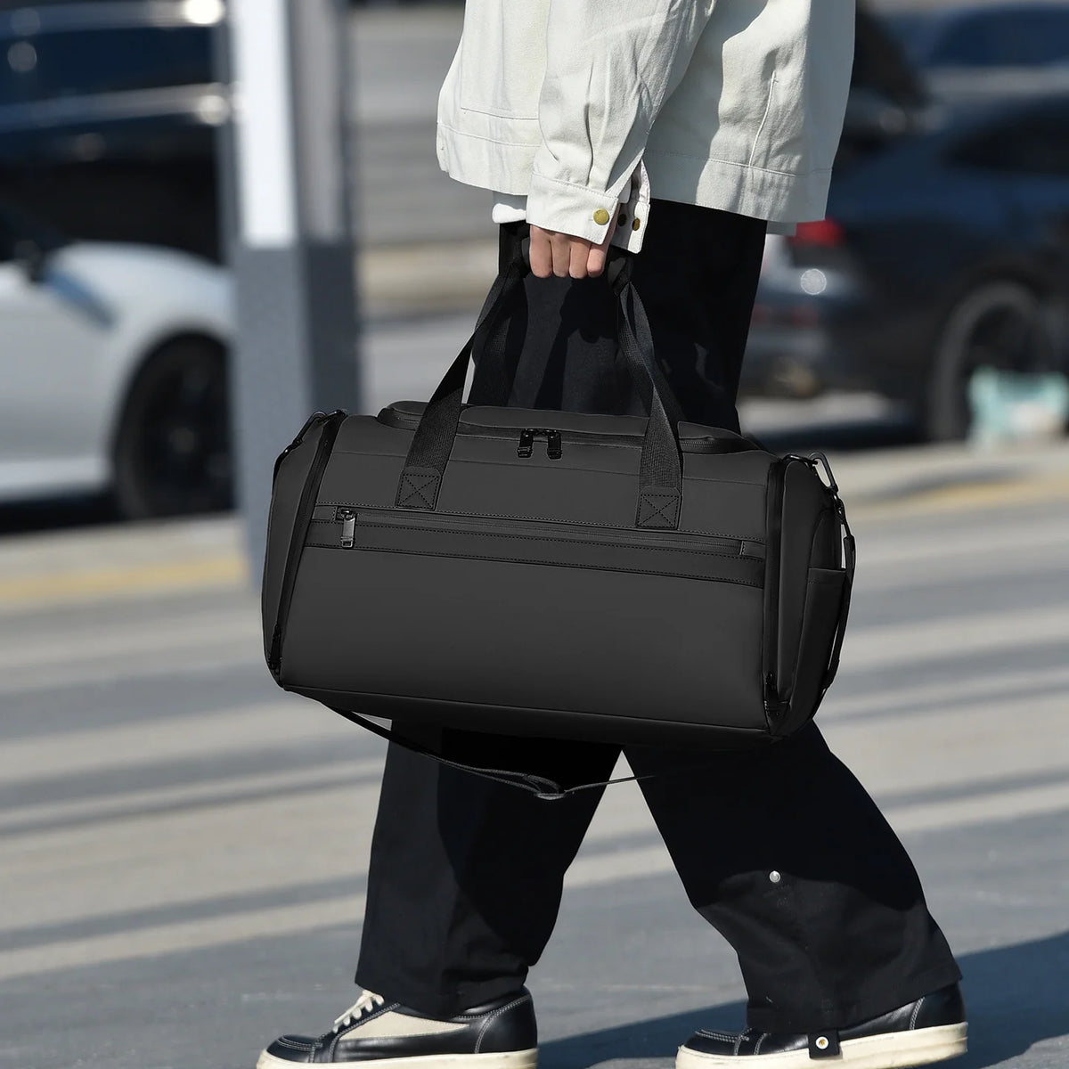 Travel Duffle Bag Waterproof Multiple Compartments & Padded Strap