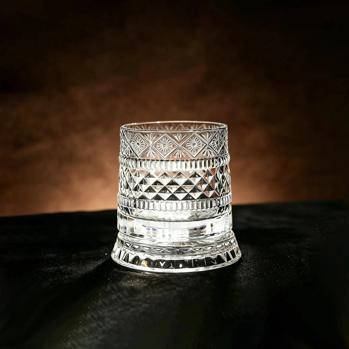 Whiskey Glass Crystal Self-Rotating Design