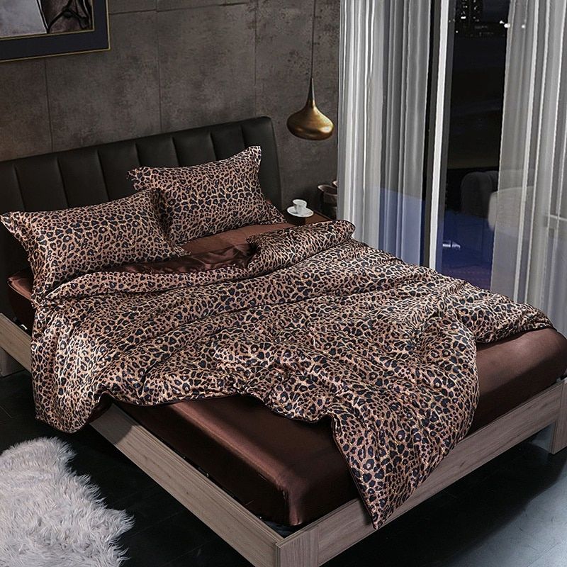 Luxury Silk Duvet Cover - Breathable & Lightweight Comfort