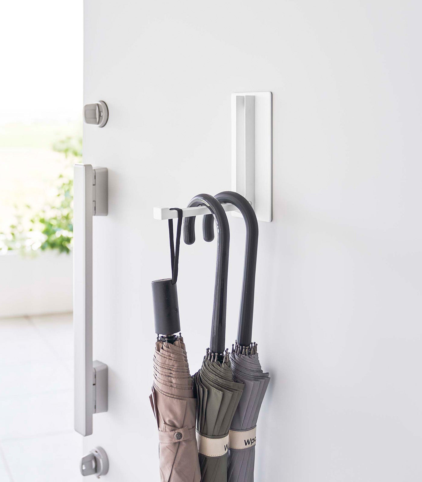 Space-Saving Foldable Hook with Magnetic Design