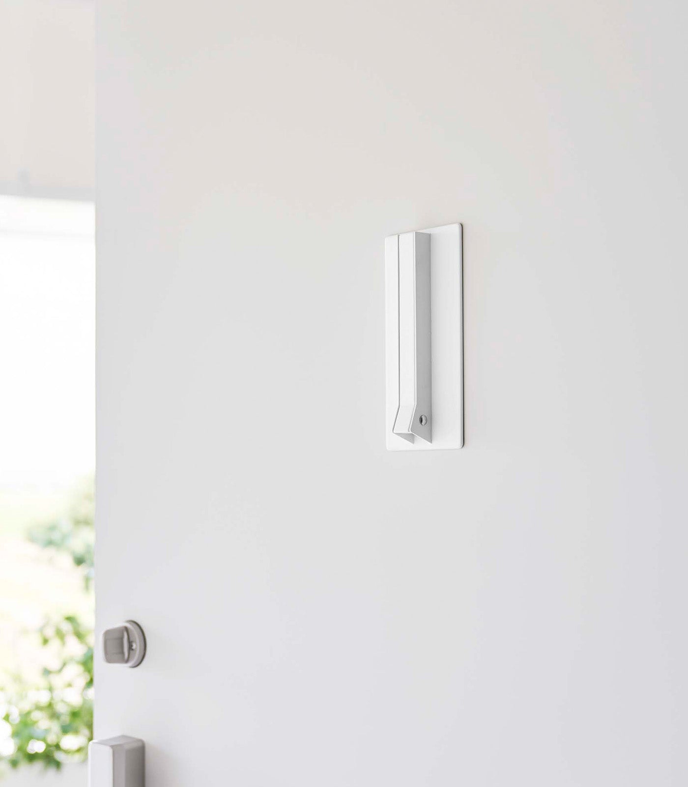 Space-Saving Foldable Hook with Magnetic Design