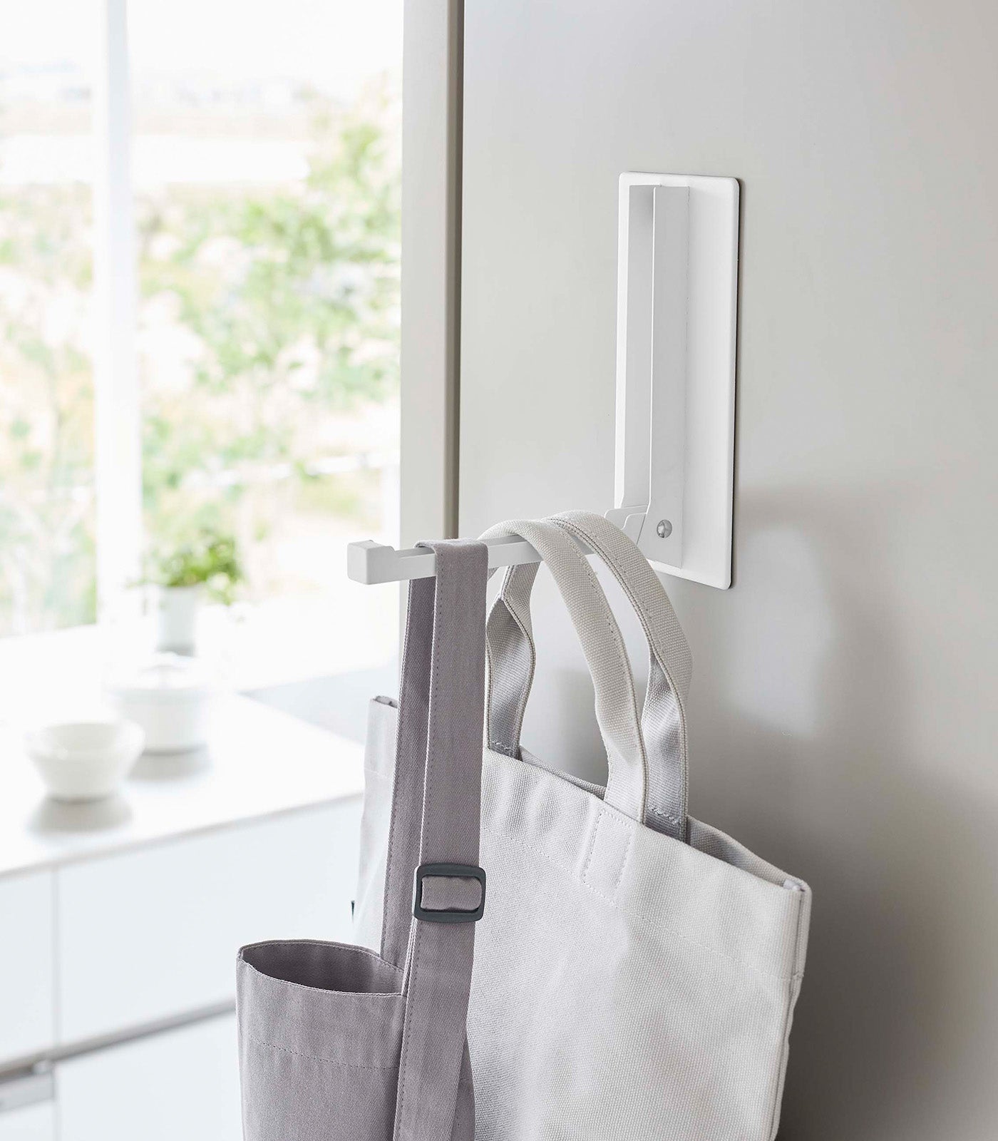 Space-Saving Foldable Hook with Magnetic Design