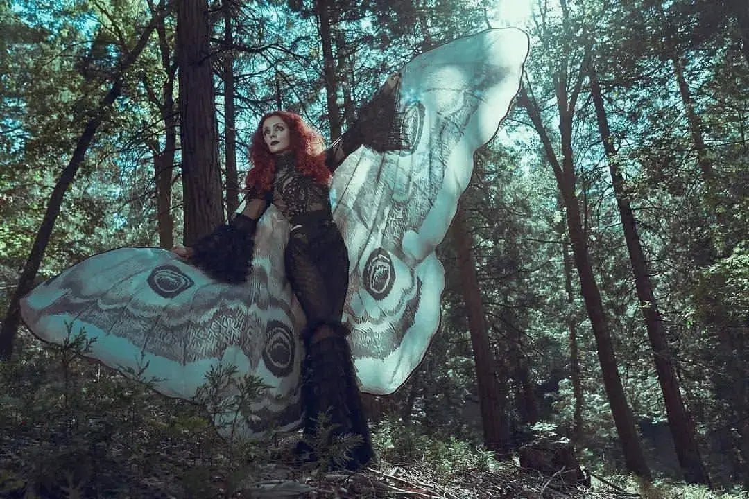 Elegant Grey Moth Cloak – Enchanting Attire for Any Occasion