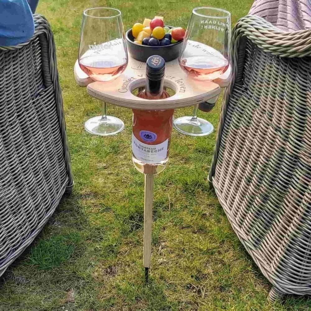 Stylish Outdoor Wine Stand – Perfect for Picnics and Gatherings