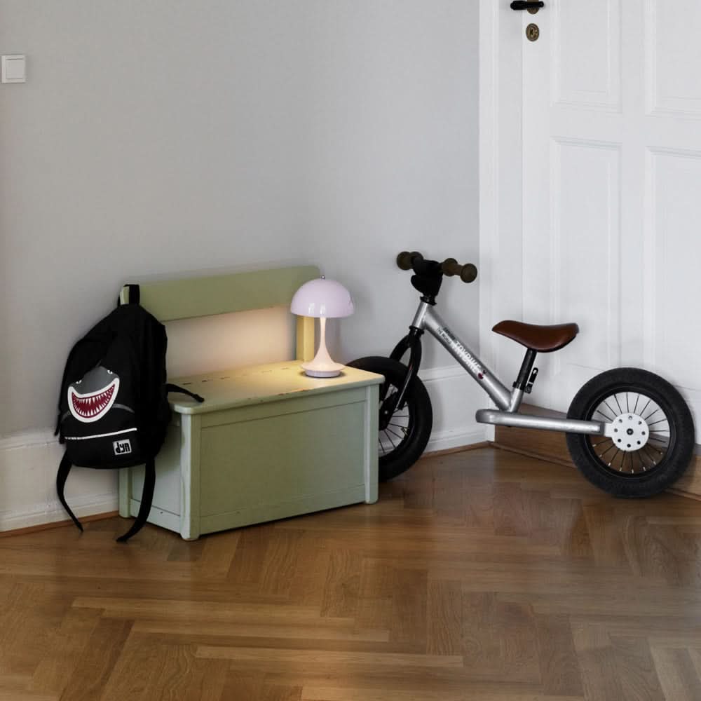 Modern Touch-Controlled LED Table Lamp – Rechargeable and Cordless