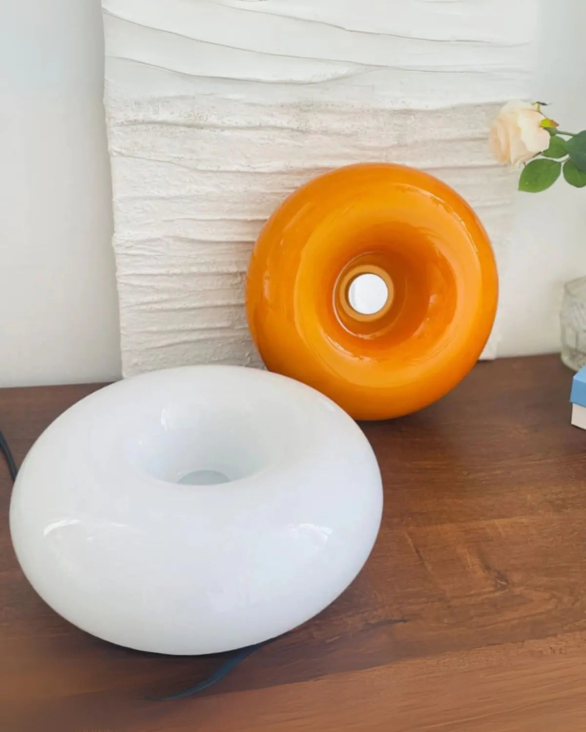 LED Table Lamp in Donut Shape – Soft Orange & White Light, 30 × 30 cm