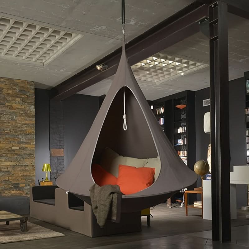 Portable Hammock Swing for Outdoor Leisure and Camping