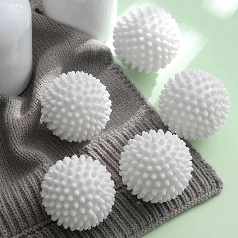 Set of 5 Laundry Balls for Softer Clothes Without Fabric Softener