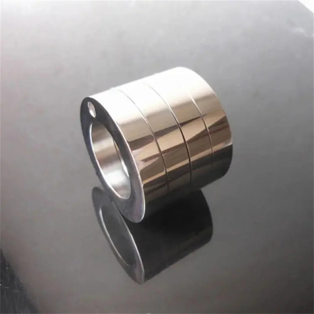 Self-Defense Ring in Stainless Steel | Foldable and Rotatable for Emergencies