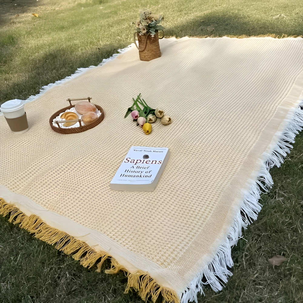 Waterproof Outdoor Blanket 180x180 cm – Foldable for Picnics