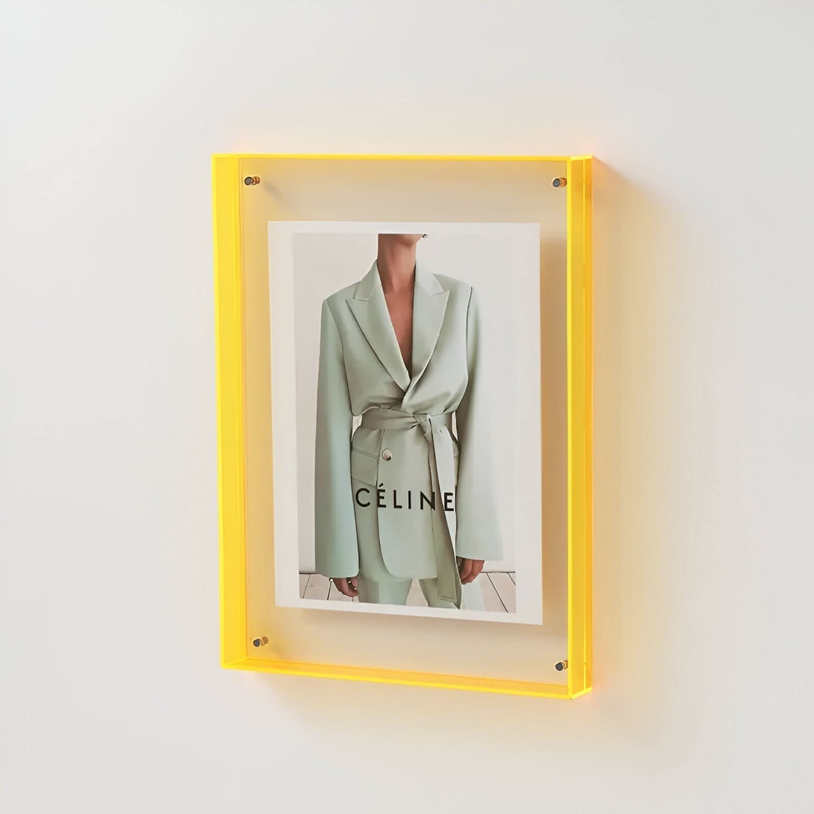 Minimalist Acrylic Photo Frame – Clear Transparent Design