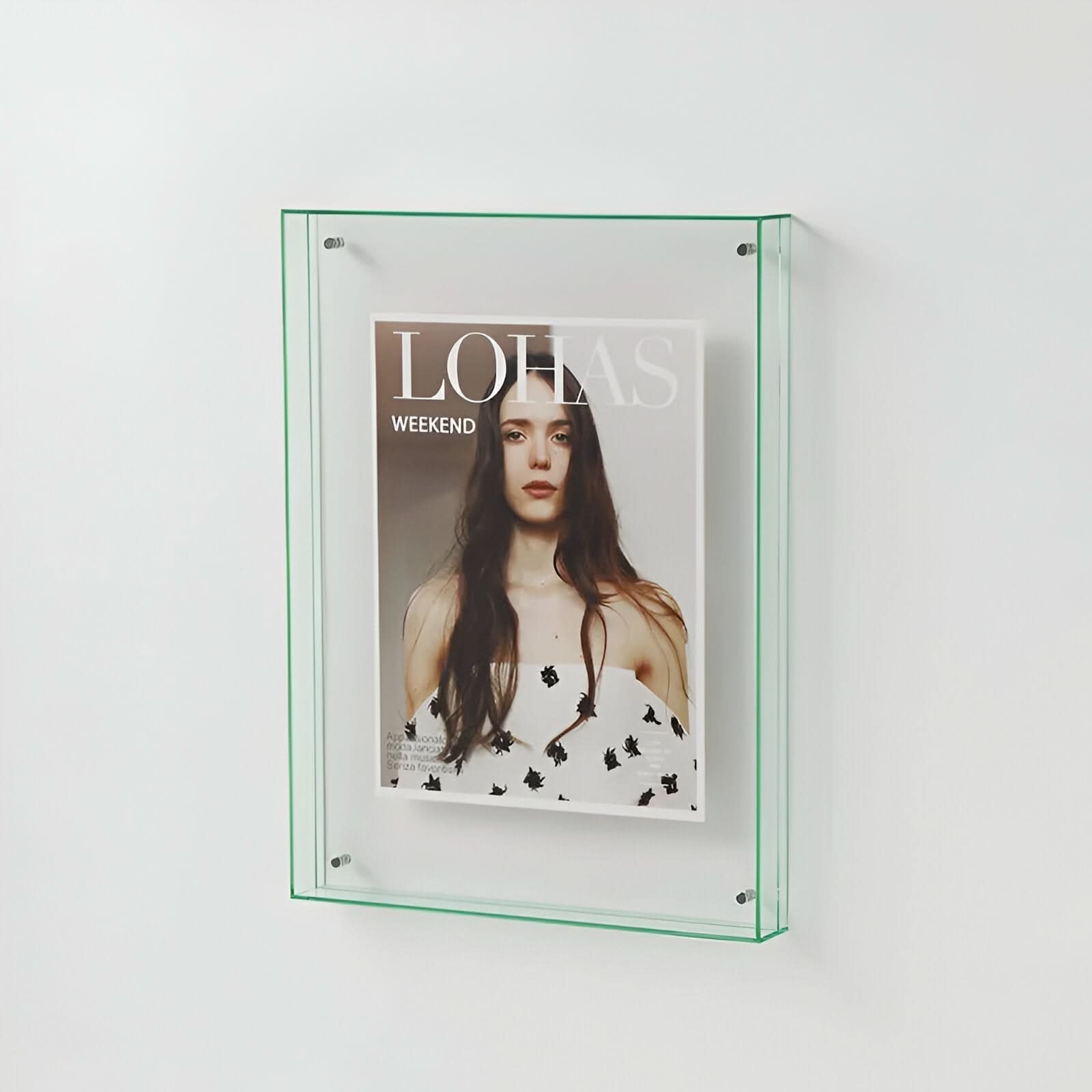 Minimalist Acrylic Photo Frame – Clear Transparent Design