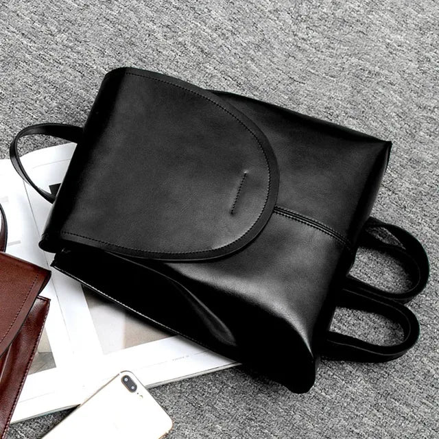Sophisticated Leather Backpack for Women – Everyday Travel Companion