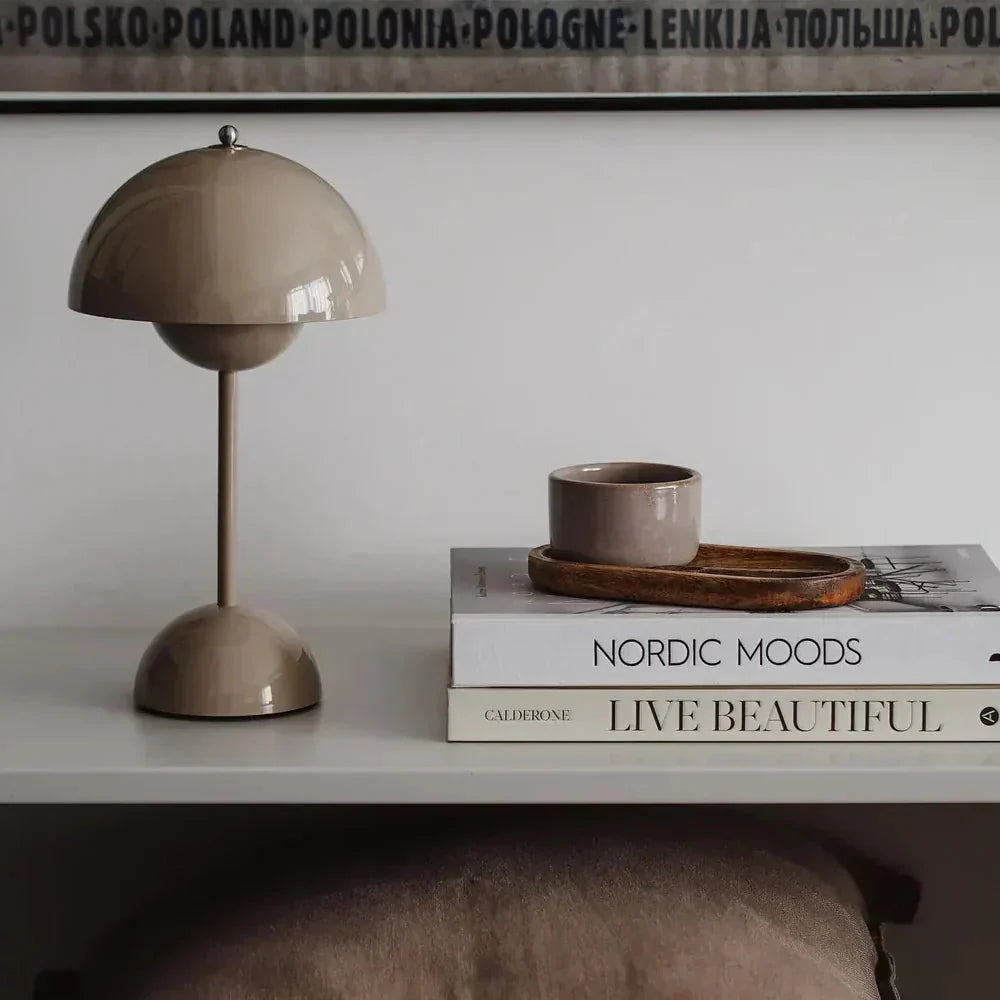 Retro Style Table Lamp – Wireless with 3 Adjustable Brightness Levels